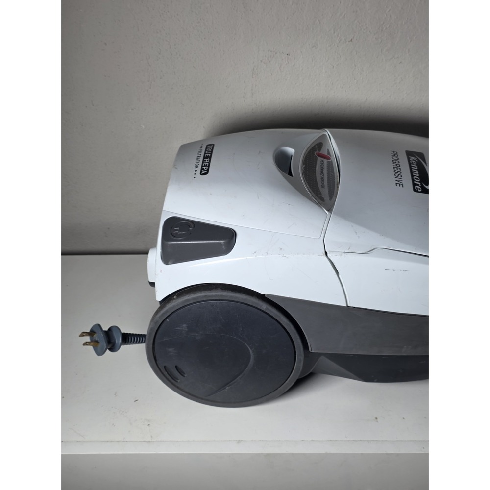 Kenmore Progressive 116 True HEPA 360 Vacuum Cleaner White Canister Only Works - Picture 14 of 16